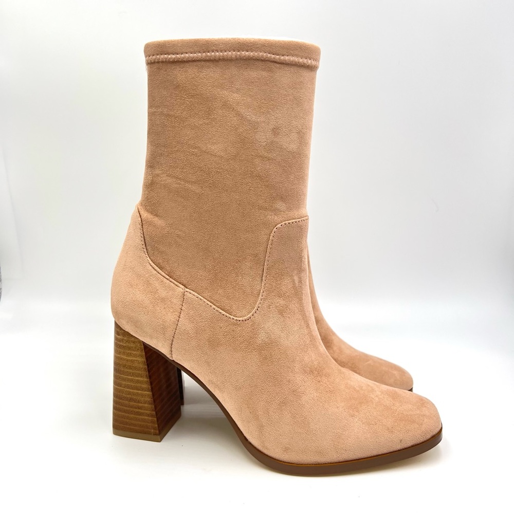 Chinese Laundry Size 6 Kyrie Suedette Blush Taupe Faux Vegan Suede Boots Shoes